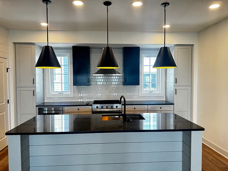 Attractive well finished kitchen
