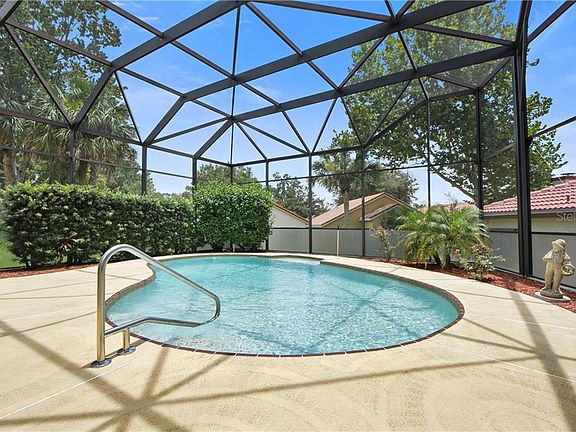 3rd image of 1182 E Winged Foot Cir
