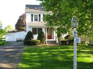 288 Whiteview Rd, Wynantskill, NY 12198