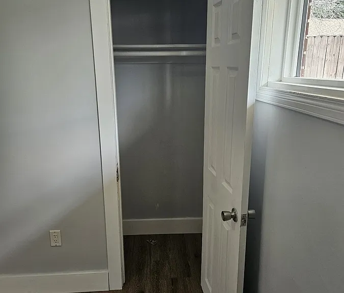333 Elphinstone St — Photo 11