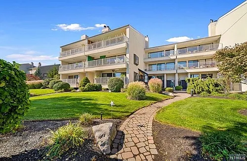 1225 River Rd #6A Photo 1
