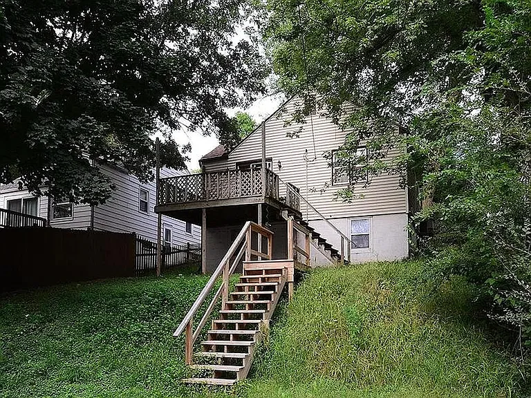 1309 Franklin St — Photo 16