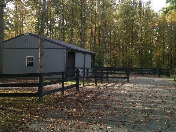 50' barn/workshop w/ba