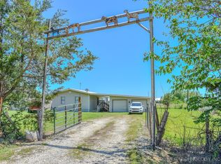 919 N 4210th Rd, Hugo, OK 74743