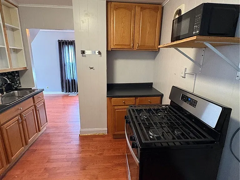 57 Abbottsford Pl — Photo 7