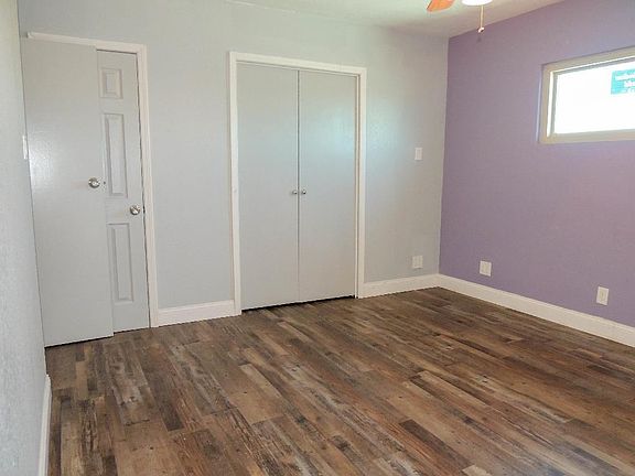 4th image of 808 Lomaland Dr
