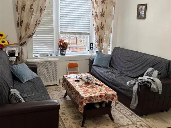 2347 81st Street image 5 of 8