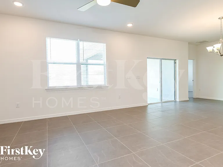 1240 Spokane Point — Photo 5