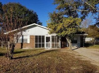 8541 Pond Ave, Pensacola, FL 32534