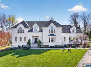 14 Scenic Ct, Ramsey, NJ