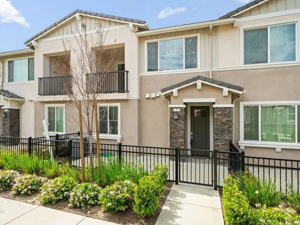 16650 Wyndham Ln #4, Fontana, CA 92336