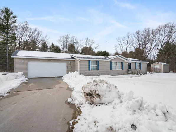 1236 Division St, Cheboygan, MI 49721