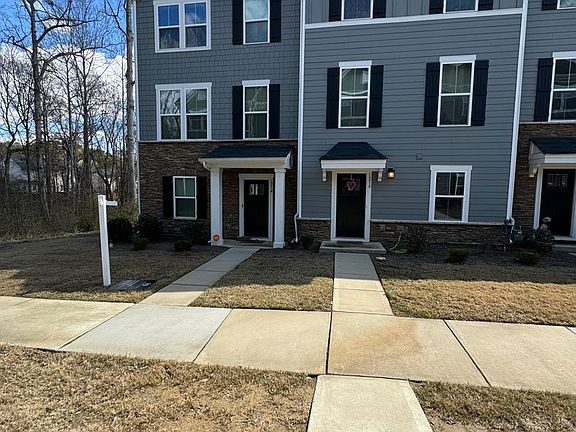 2nd image of 1214 Ashbury St