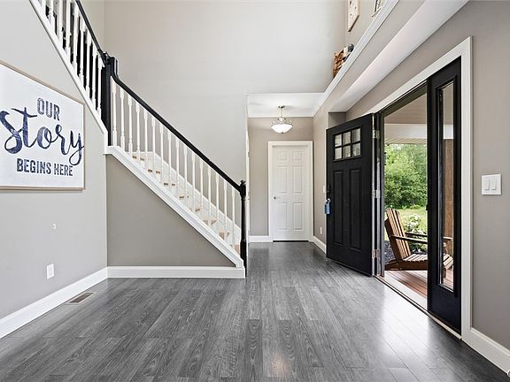 4th image of 5918 McKinley Rd