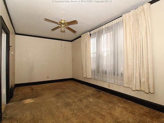 3rd image of 97 Glenwood Ave