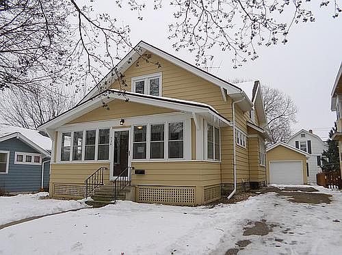 1st image of 734 Manomin Ave