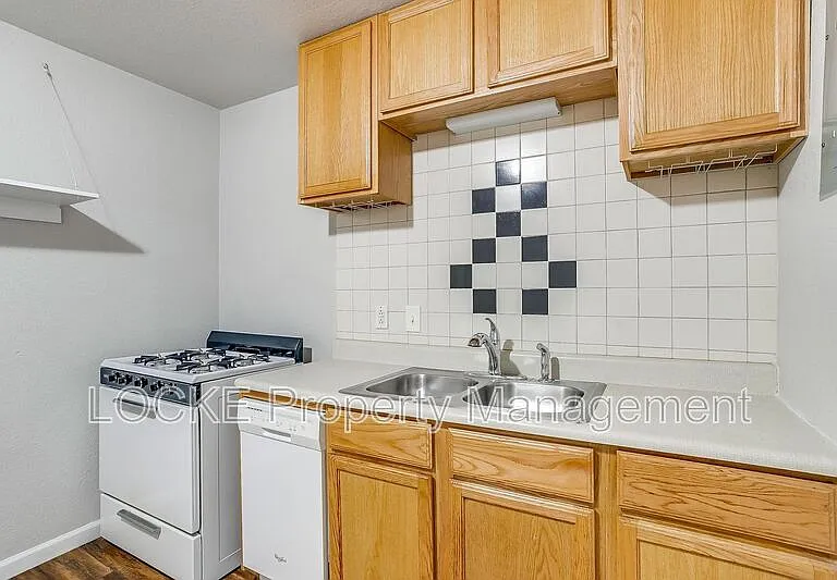 3417 S University Dr #A — Photo 5