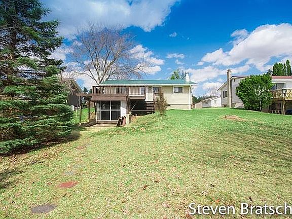 4th image of 3776 Pine Trail Dr