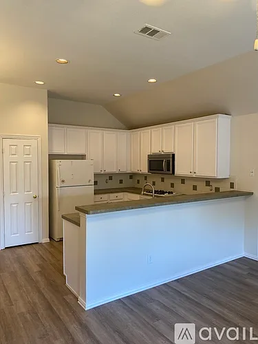 5205 Crossvine Ln Photo 1