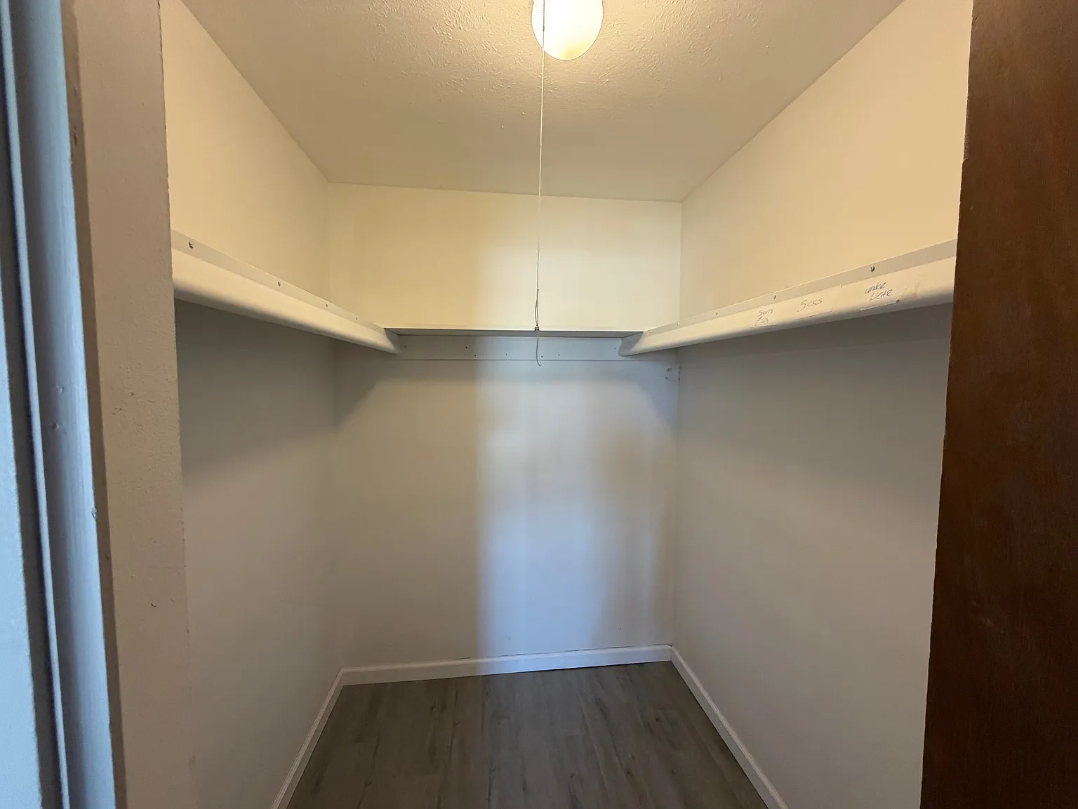 2 bed, 1.0 bath, 1000 sqft, $1,100 — Photo 4