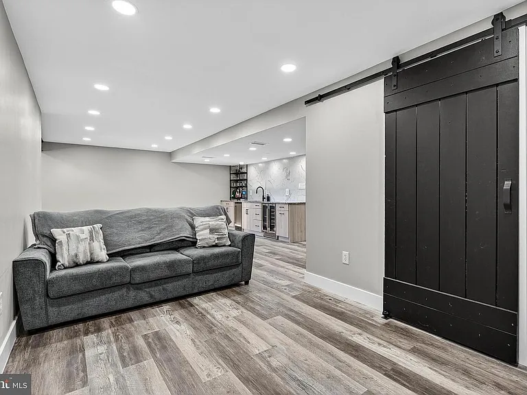 27 Planetree Dr #1 — Photo 31