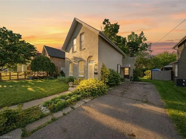 54 Mary St, Brantford, ON N3S 3B1