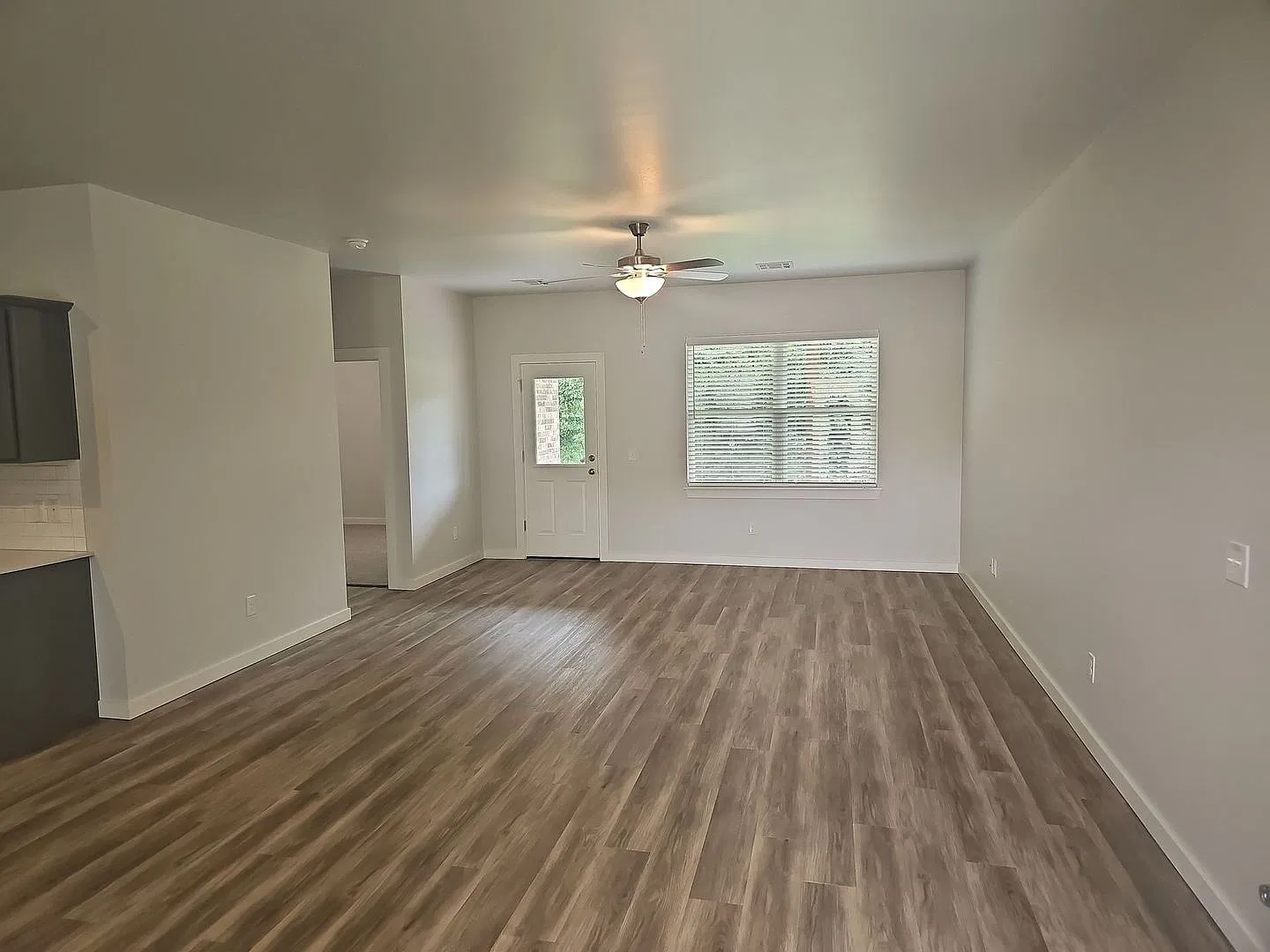 3 bedroom 2 bath home in Guthrie schools — Photo 2