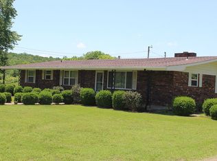 201 S East St, Quinton, OK 74561