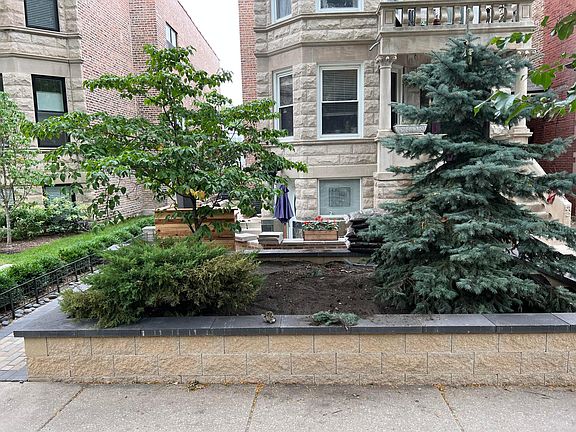 3rd image of 1446 W Bryn Mawr Ave