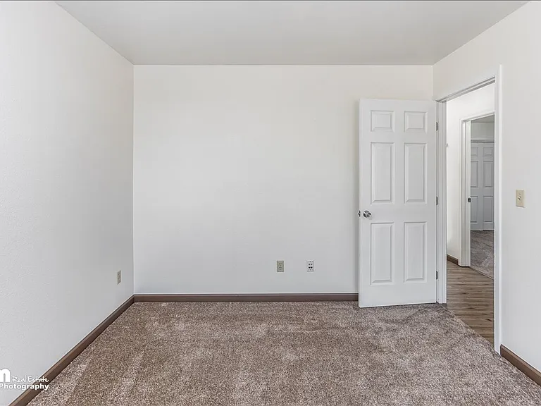 876 N Wesglenn Cir — Photo 43
