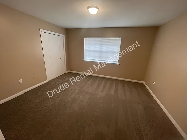 44051 Stein Rd — Photo 11