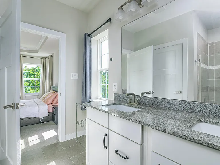 405 Potomac View Pkwy — Photo 13