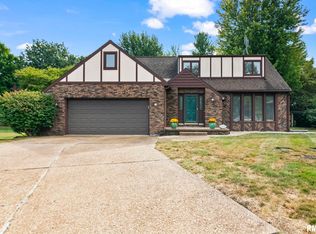 1416 Wood Mill Dr, Springfield, IL 62704