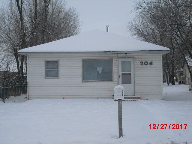1st image of 206 Robertson Ave