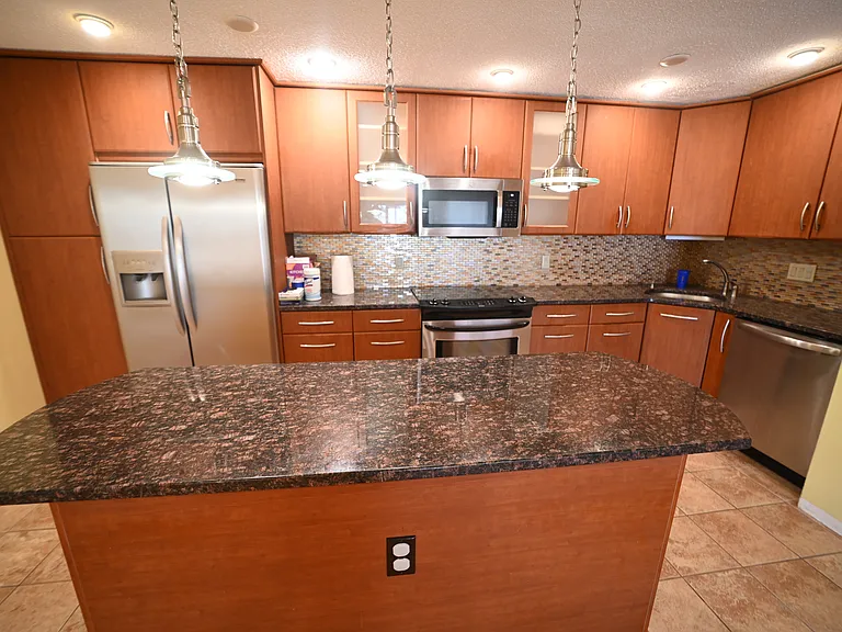 50 Green St #308 — Photo 1