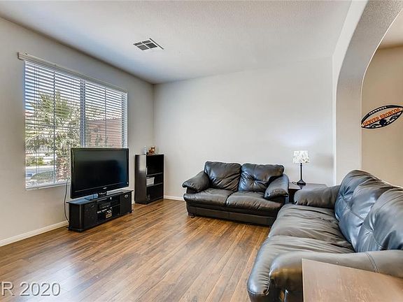 5th image of 971 San Carlos Creek Ln