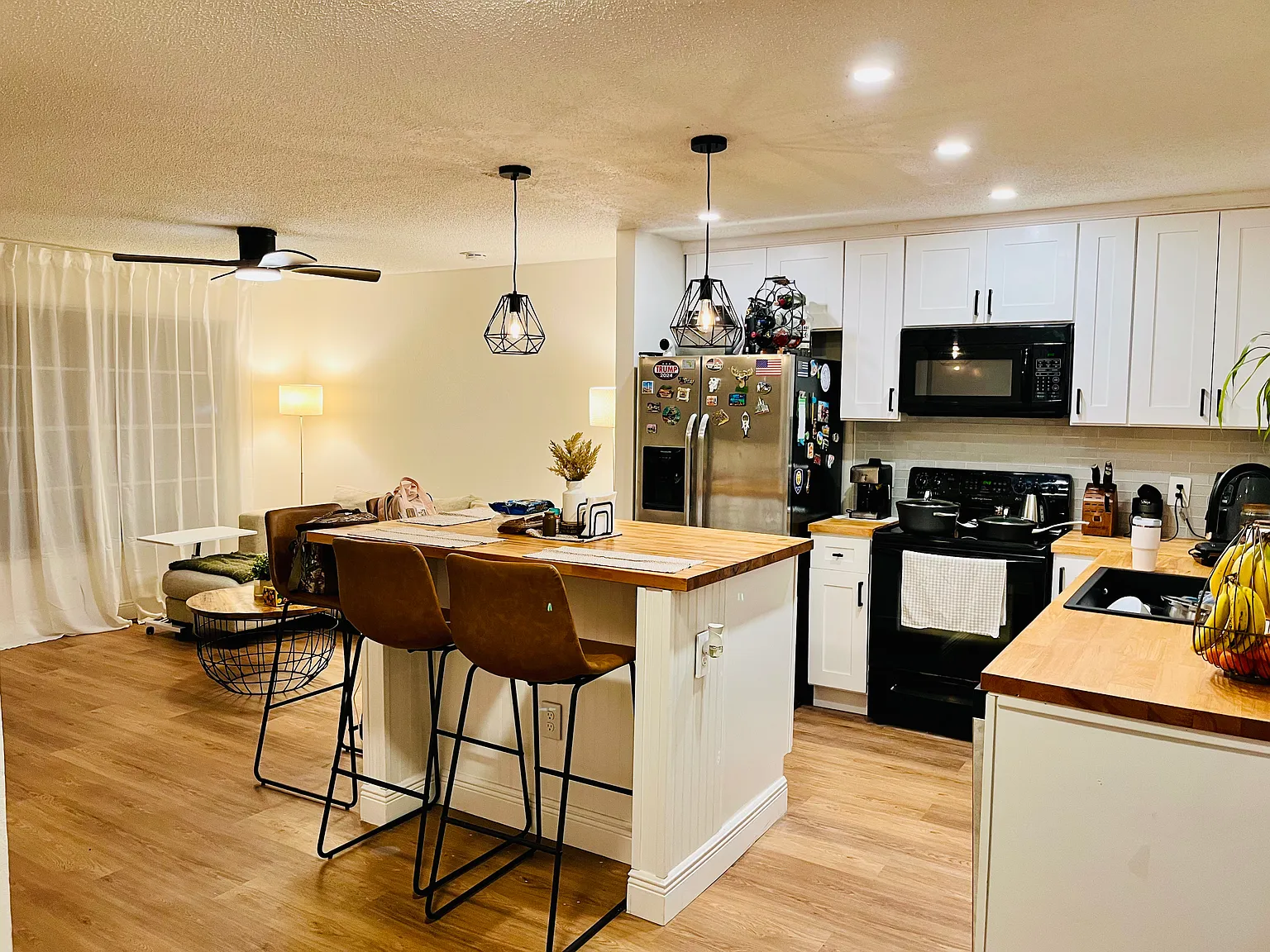 2 bed, 1000 sqft, $2,200 — Photo 4