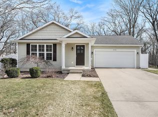 2700 Cornelia Ave NW, Grand Rapids, MI 49544