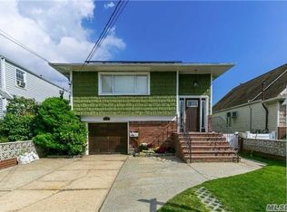 29 Roeckel Ave, Valley Stream, NY 11580