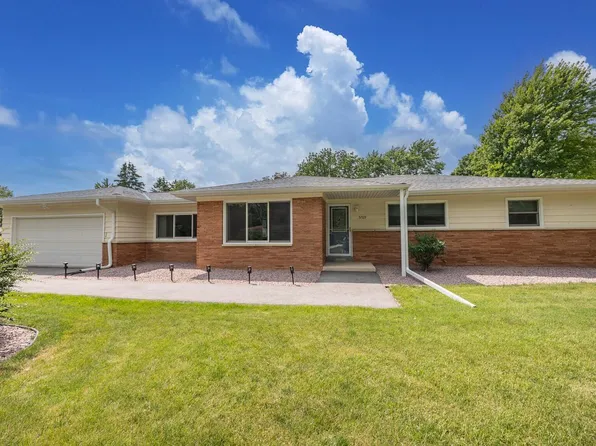 W156N5709 Cheryln DRIVE, Menomonee Falls, WI 53051