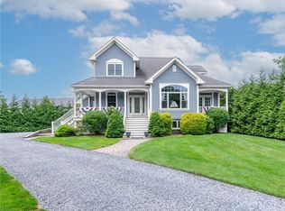 75 Wood St, Bristol, RI 02809