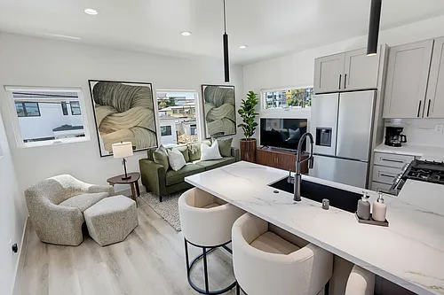 Floor plan 422-Upper Unit