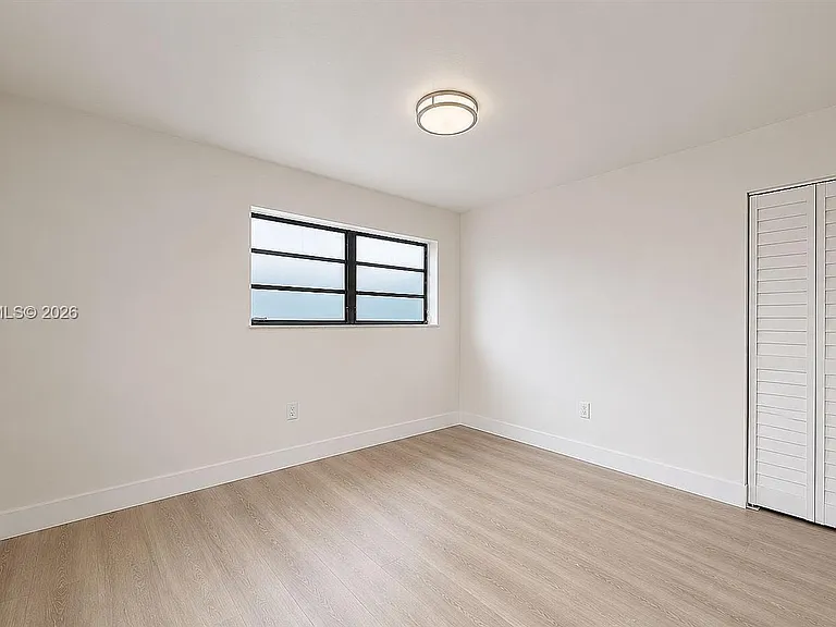 1670 W 42nd St #1672 — Photo 26