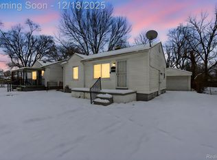 26641 New York St, Inkster, MI 48141