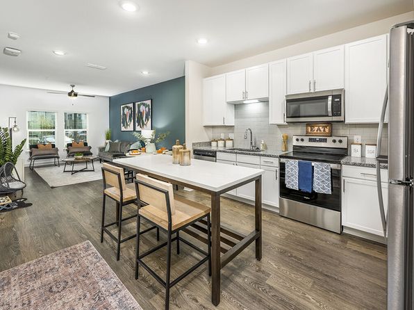 1290 Kendall Town Blvd #1111
