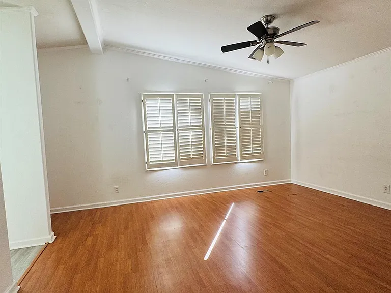 10118 Berrypatch Ln — Photo 5