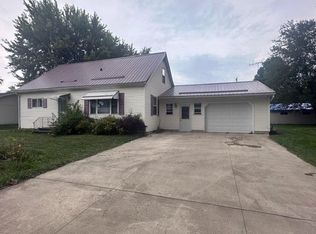 308 W Butternut St, Abbotsford, WI 54405