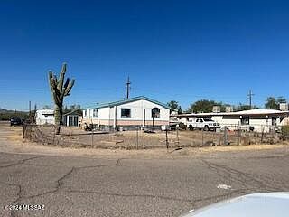 2nd image of 3032 W Emerald Cir