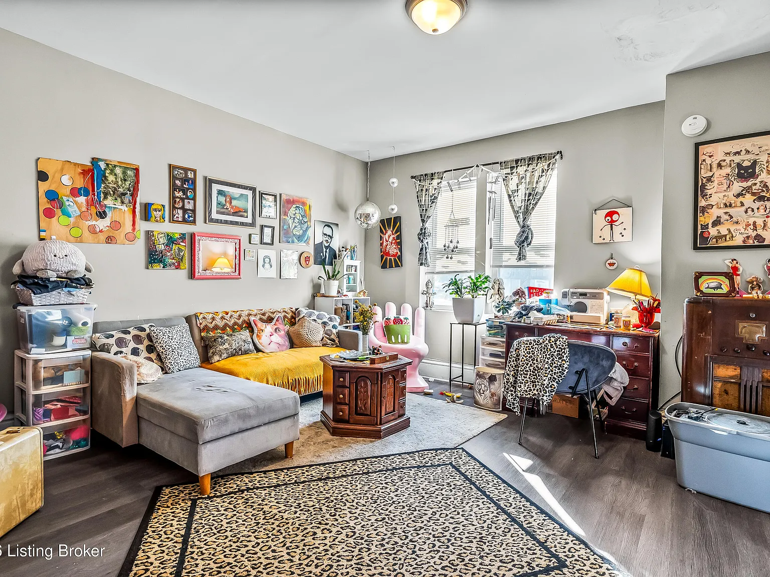 2 bed, 1.0 bath, 2510 sqft, $1,250 — Photo 4