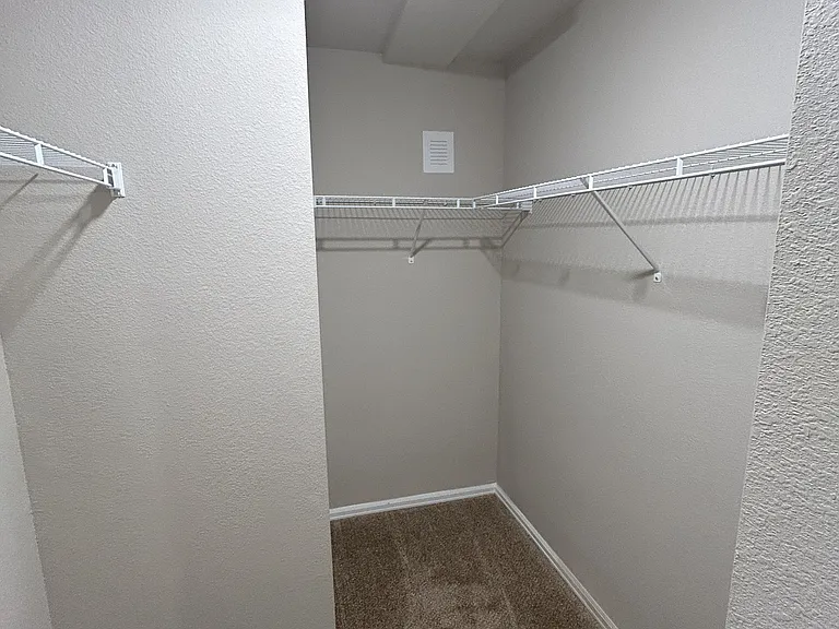 Pelican Bluff Apartments — Photo 48